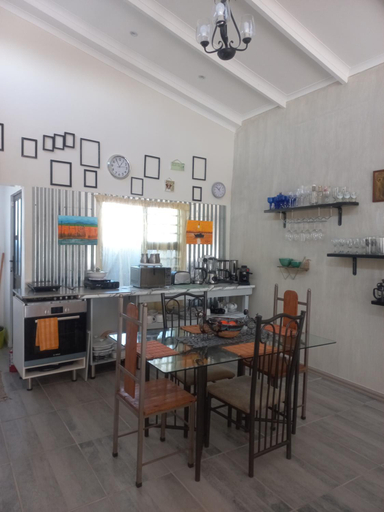 Food & Drinks, Bedrock Accommodation, Overberg