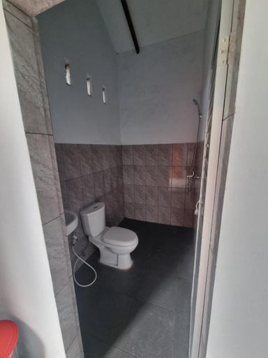 Bathroom 2, Sawah Resto Bungalow & Jungle Trekking, Langkat