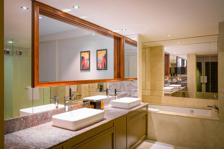 Bathroom 12