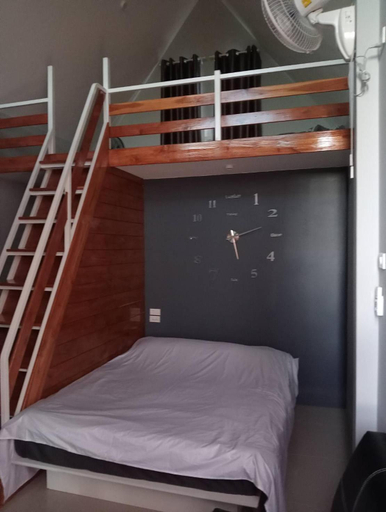 Bedroom 12