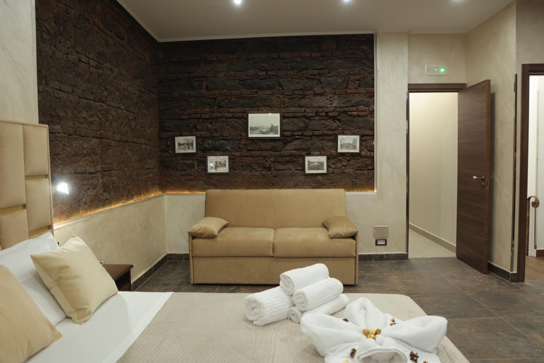 Others 3, Home di Giordy, Catania
