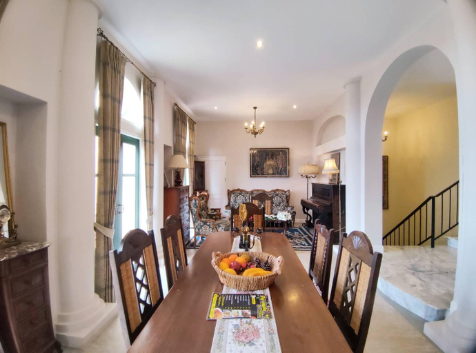 Dining Room 15