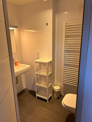 Bathroom 4