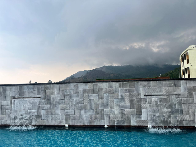 Sport & Beauty, Mount Pico Resorts, Salem
