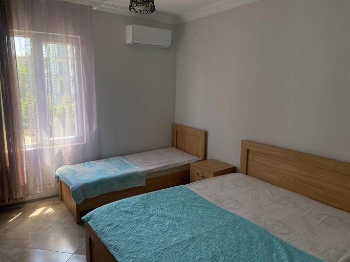 Others 3, Guesthouse 592a, Kobuleti