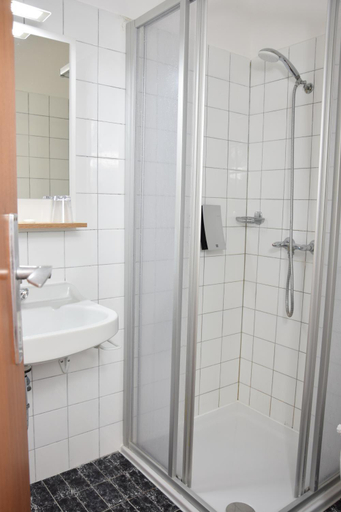 Bathroom 3, Appartmenthaus Rosenhof, Neusiedl am See