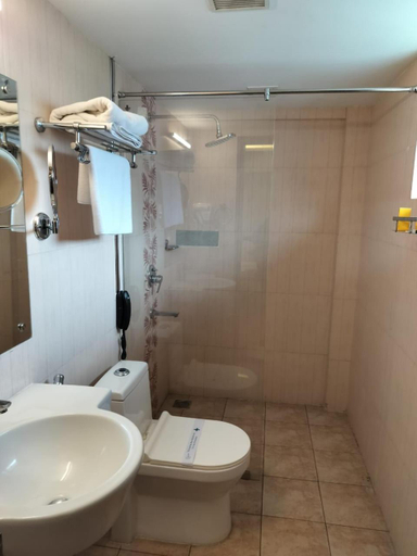 Bathroom 4, The Seven Hills Hotel, Thiruvananthapuram
