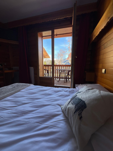 Bedroom 2, Hotel Restaurant La Pendine, Hautes-Alpes