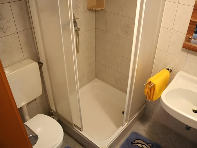Bathroom 2, Apartment with mountain view, Zell am See