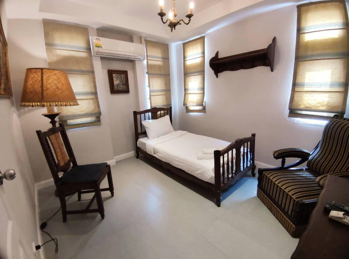 Bedroom 14