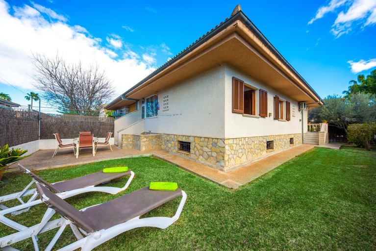 Garden 4, North House, Baleares