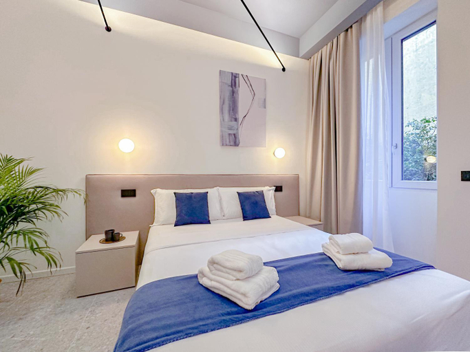 Others 4, Porta Venezia - Luxy Suites - 6 camere, Milano