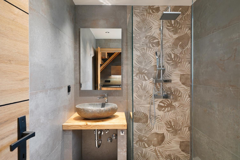 Others 3, 5 suites by GD, East Macedonia and Thrace