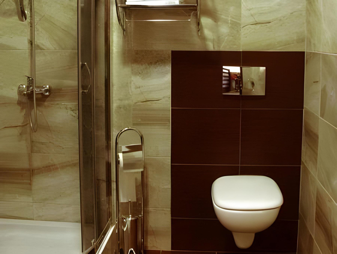 Bathroom 2, Gosciniec Debicki, Dębica