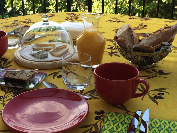 Food & Drinks 5, La Villa Victoria Auvergne, Puy-de-Dôme