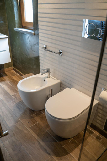 Bathroom 3, Casa Badia, Catania