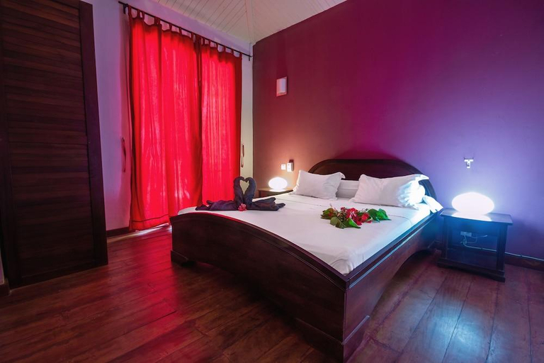 Bedroom 3, Hôtel Villa les Orchidées, Diana