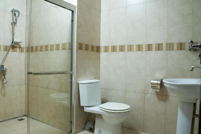 Bathroom 2, Suru Express Hotel, Surulere