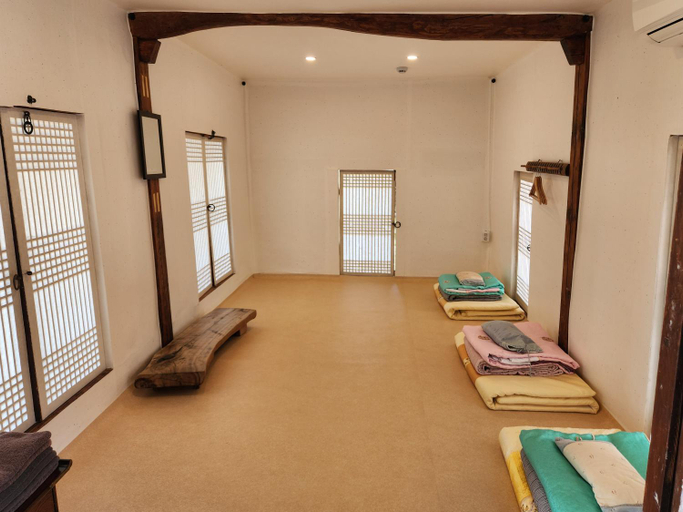 Bedroom 2, Dobong Seodang, Gyeongju
