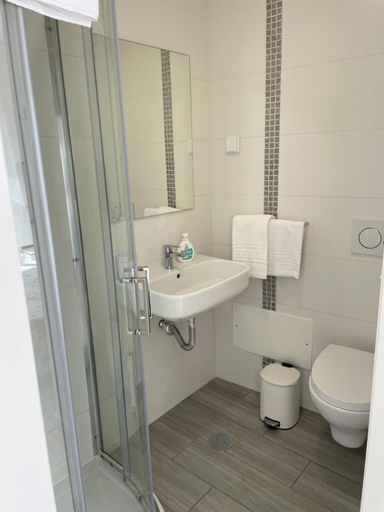 Bathroom 26