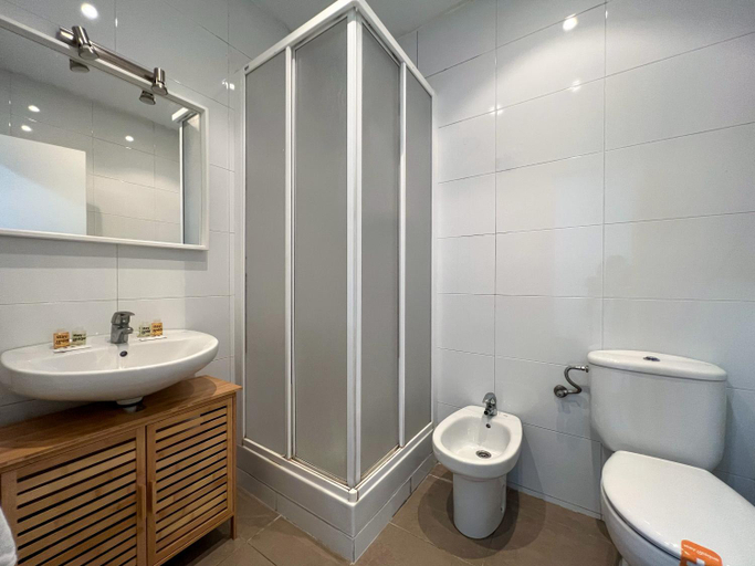 Bathroom 3, Stay Unique Apartments Urgell, Barcelona