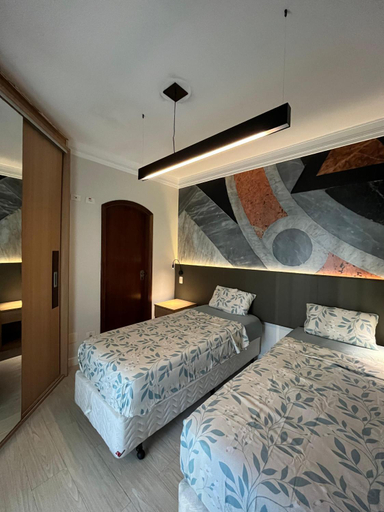Others 5, Flat no Gonzaga - Santos, Santos
