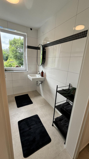 Others 3, Langenzersdorf Apartment, Korneuburg