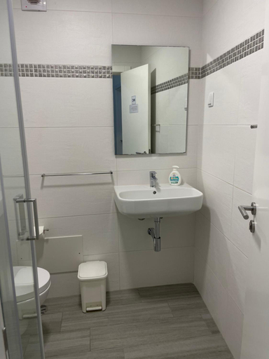 Bathroom 8