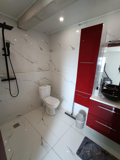 Bathroom 3, Soleil levant au domaine de Tara, Doubs
