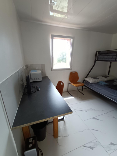 Bedroom 2, Soleil levant au domaine de Tara, Doubs