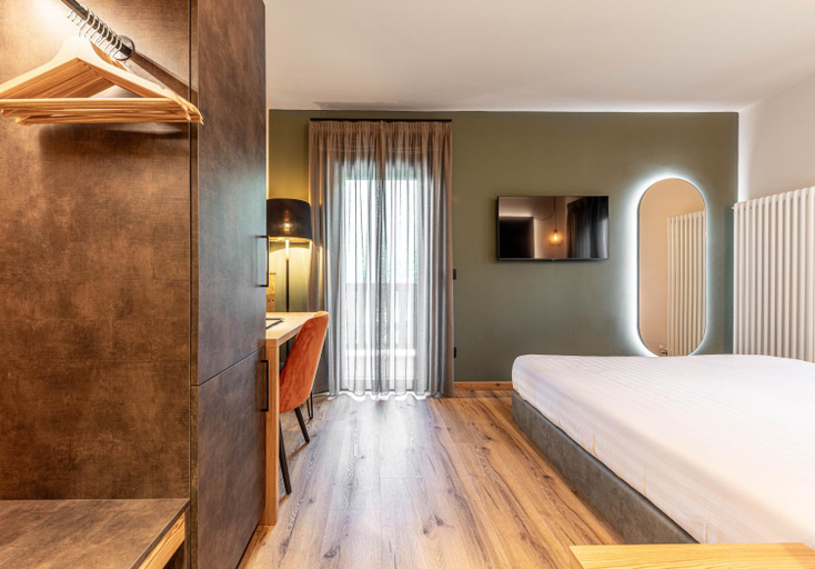 Bedroom 2, Hotel Laste', Trento