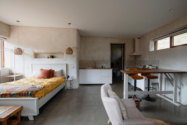 Bedroom 1, Wandi Farm Retreat, Alpine - East