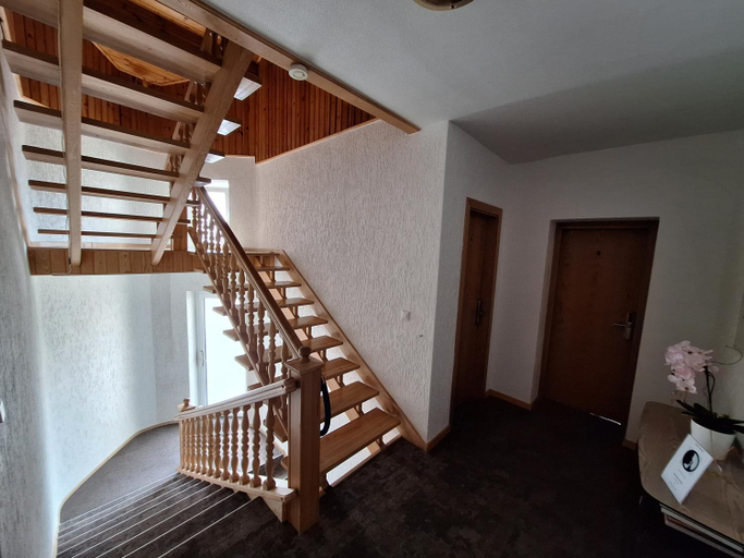 Others 3, Home B&B, Kauno