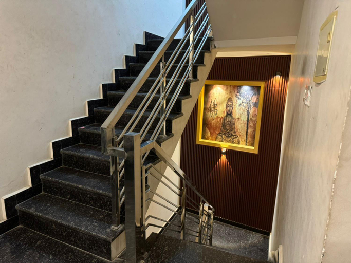 Others 4, Hotel Pearl inn, Udham Singh Nagar