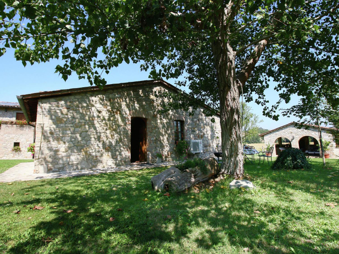 Exterior & Views 2, Cottage In Todi With Pool And Sauna, Perugia