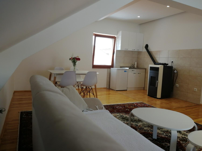 Others 5, Apartman Đokovic, Foča