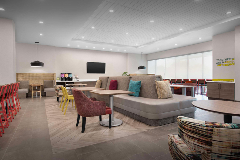 Public Area 3, Home2 Suites By Hilton Phoenix North Happy Valley, Maricopa