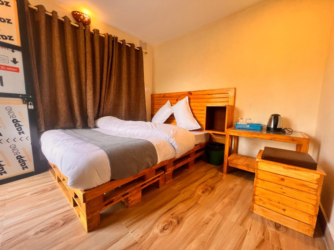 Bedroom 2, Mountain View cafe, Gandaki