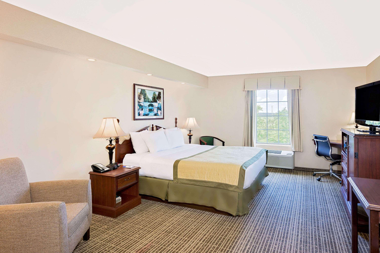 Bedroom 3, Baymont by Wyndham Georgetown Marina, Georgetown