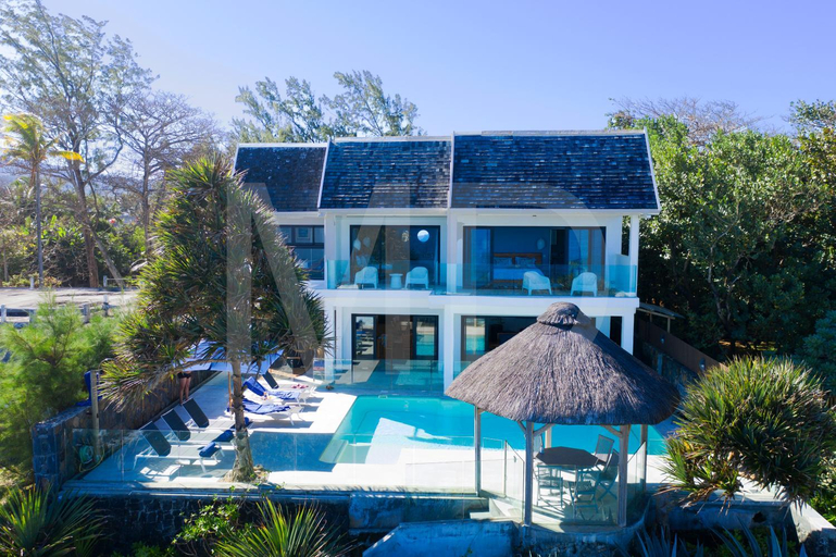Exterior & Views 1, Domaine de la Falaise private villa