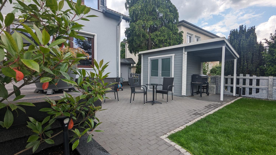 Others 3, 3 ROOMS - Zimmervermietung nahe Flughafen BER - gratis WLAN, Parken & Netflix, Berlin