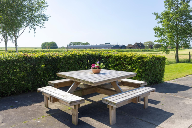 Others 2, Jantje Slot Hoeve, Lemsterland