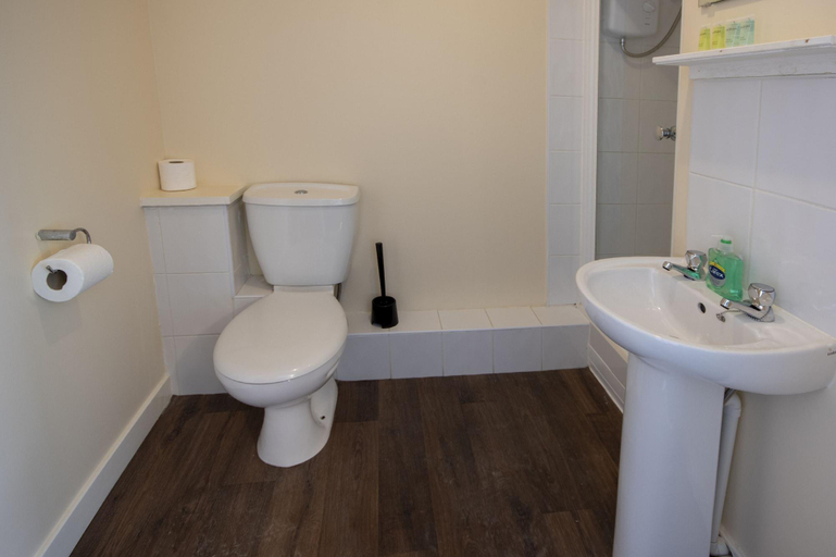 Bathroom 3, Irvine Riverside Guesthouse, North Ayrshire