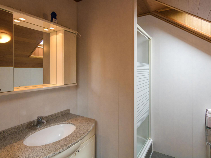 Bathroom 3, Modern holiday home with swimming pool, Dordogne