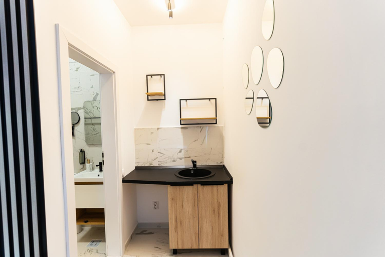 Others 4, Central Rooms, Targu Mures