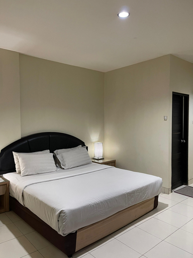 Bedroom 8