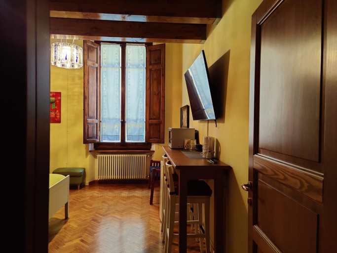 Others 4, LA CASA DI ORSOLA, Florence