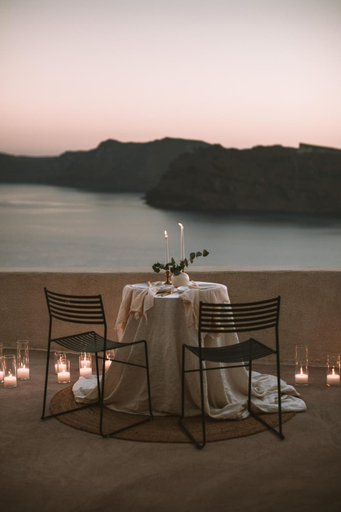 Food & Drinks 4, White Side Suites, South Aegean