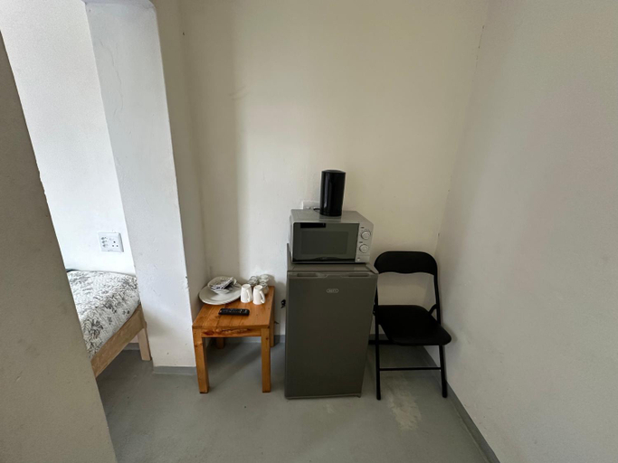 Others 5, Southernwood nest, Buffalo City