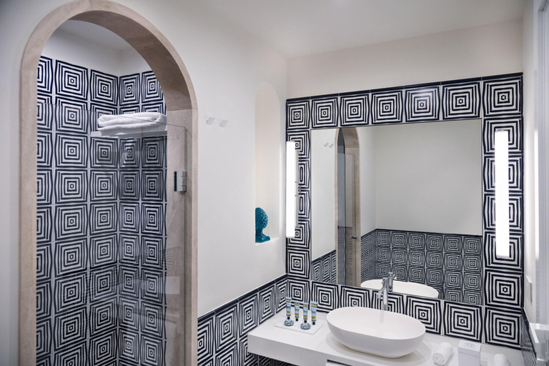 Bathroom 5, A Pazziella, Napoli